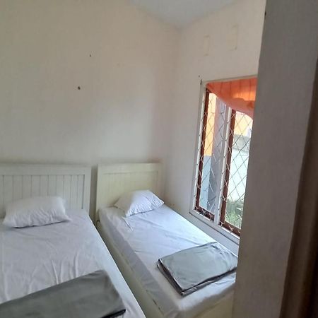 OYO 90974 Homestay Golo Koe Sejahtera Labuan Bajo Bagian luar foto