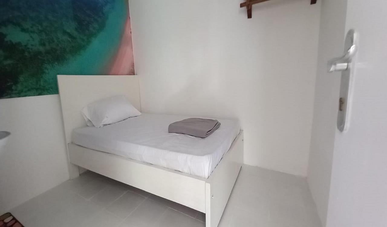 OYO 90974 Homestay Golo Koe Sejahtera Labuan Bajo Bagian luar foto