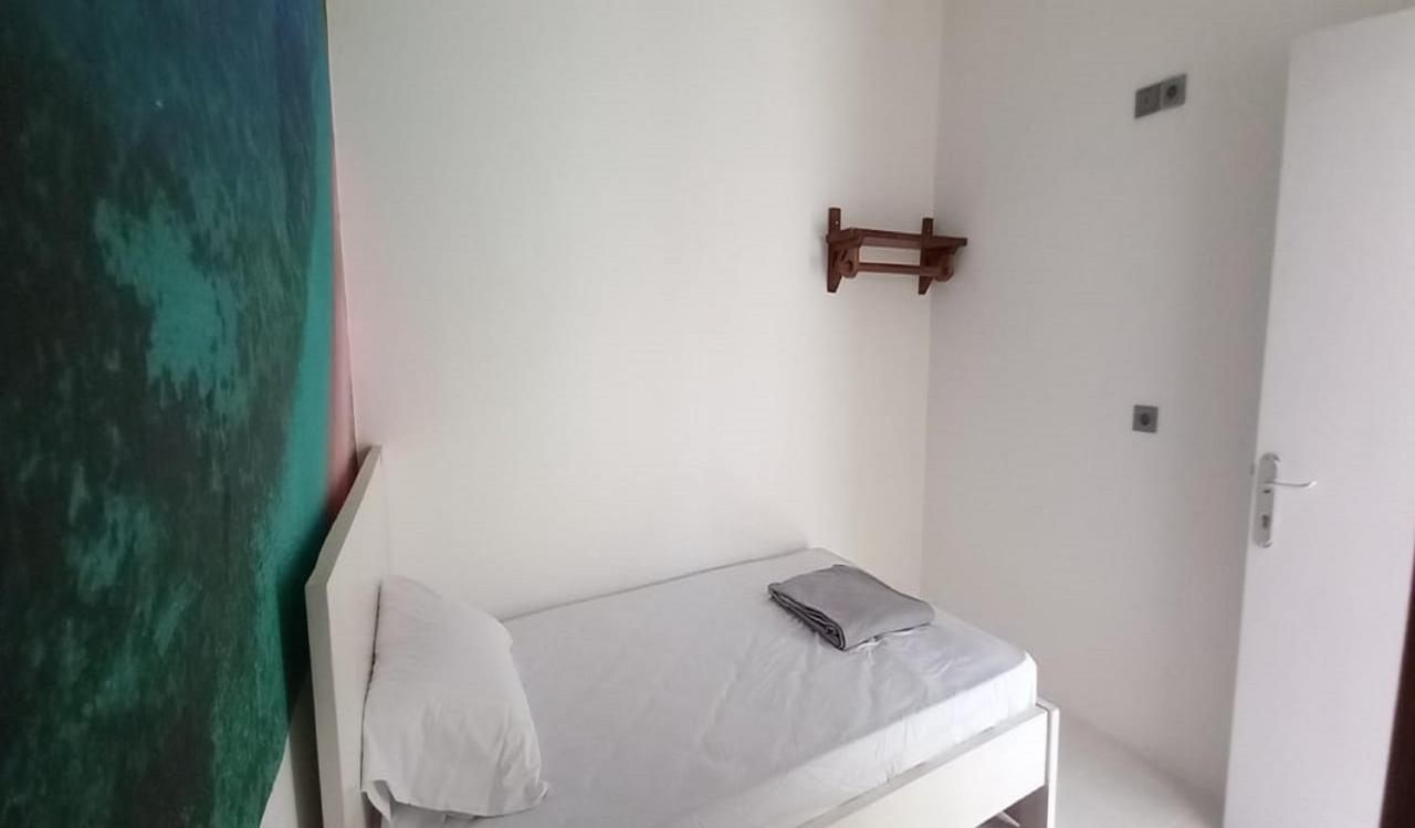 OYO 90974 Homestay Golo Koe Sejahtera Labuan Bajo Bagian luar foto